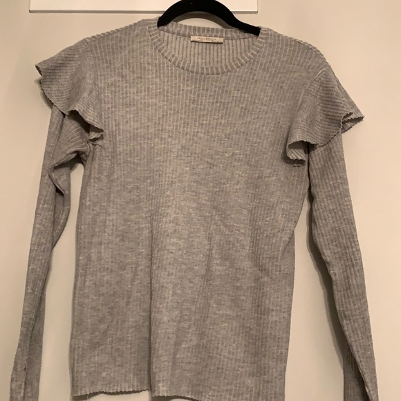 Zara Trafaluc Ruffle Ribbed Long Sleeve - BUNDLE WITH TWO OTHER TSHIRT FOR $30 - Picture 1 of 4